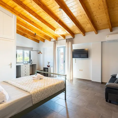 Petrino Serene Daire *